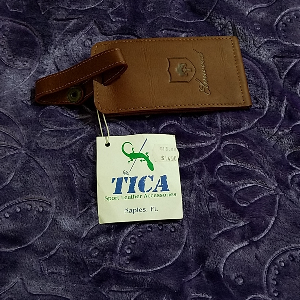 Leather luggage tag